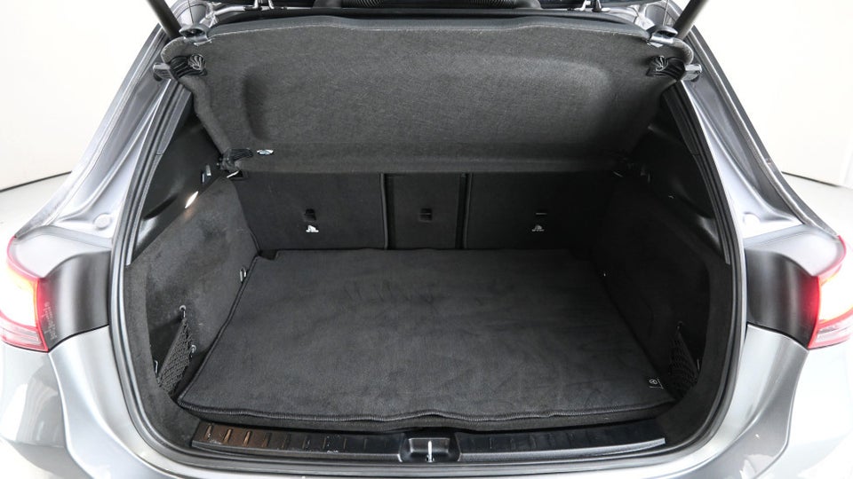 Mercedes EQA350 AMG Line 4Matic 5d