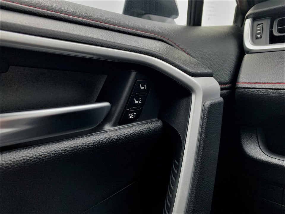 Toyota RAV4 2,5 Plug-in Hybrid Executive AWD-i 5d