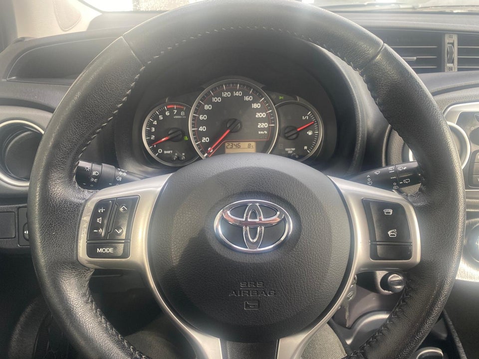 Toyota Yaris 1,0 VVT-i T2 Touch 5d