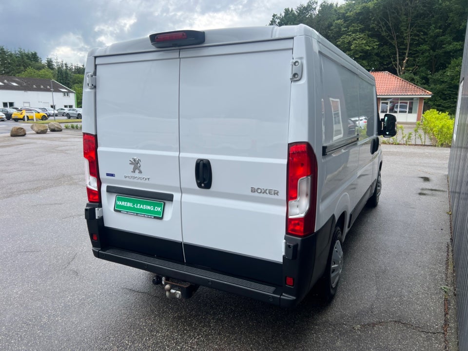 Peugeot Boxer 333 2,2 BlueHDi 165 L2H1 Premium