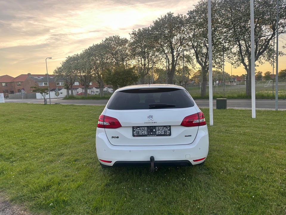 Peugeot 308 1,6 BlueHDi 120 Active SW 5d