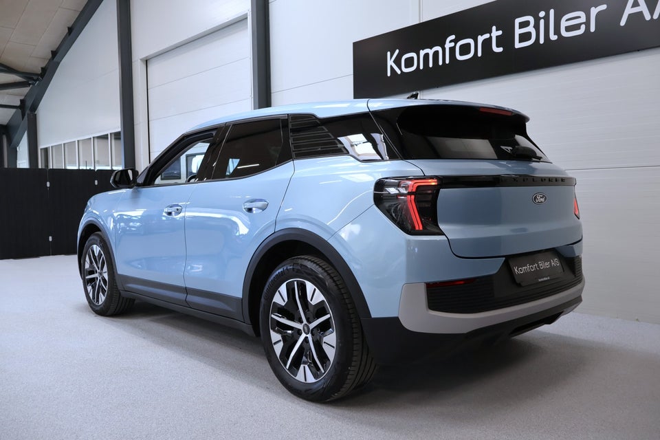 Ford Explorer 77 Select Extended Range 5d