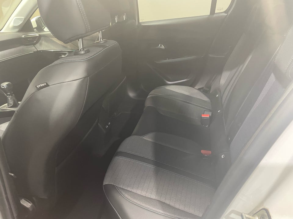 Peugeot 208 1,2 PureTech 100 Allure Grand 5d