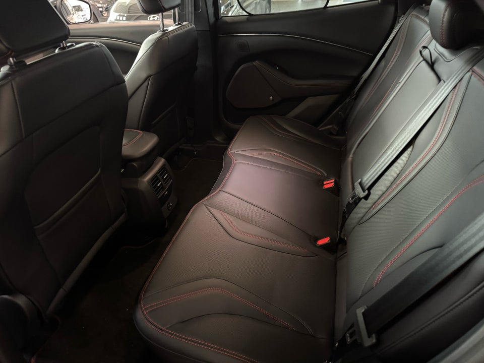 Ford Mustang Mach-E 98 Premium Extended Range AWD 5d