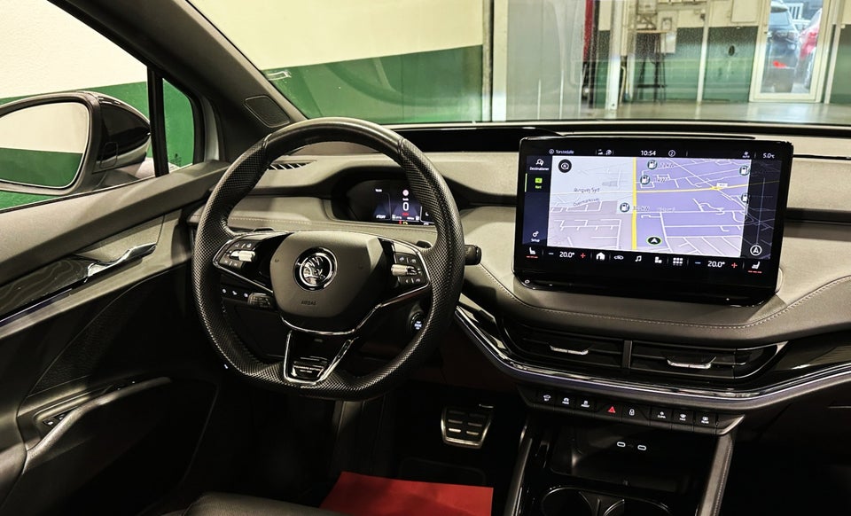 Skoda Enyaq 80x iV Founders Edition 5d