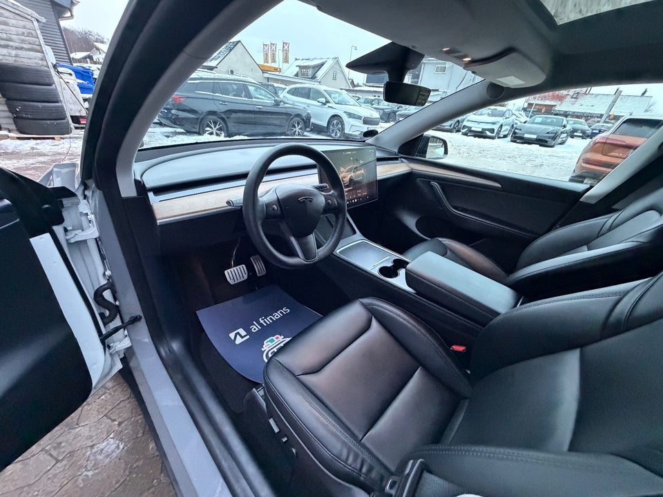 Tesla Model Y Performance AWD 5d