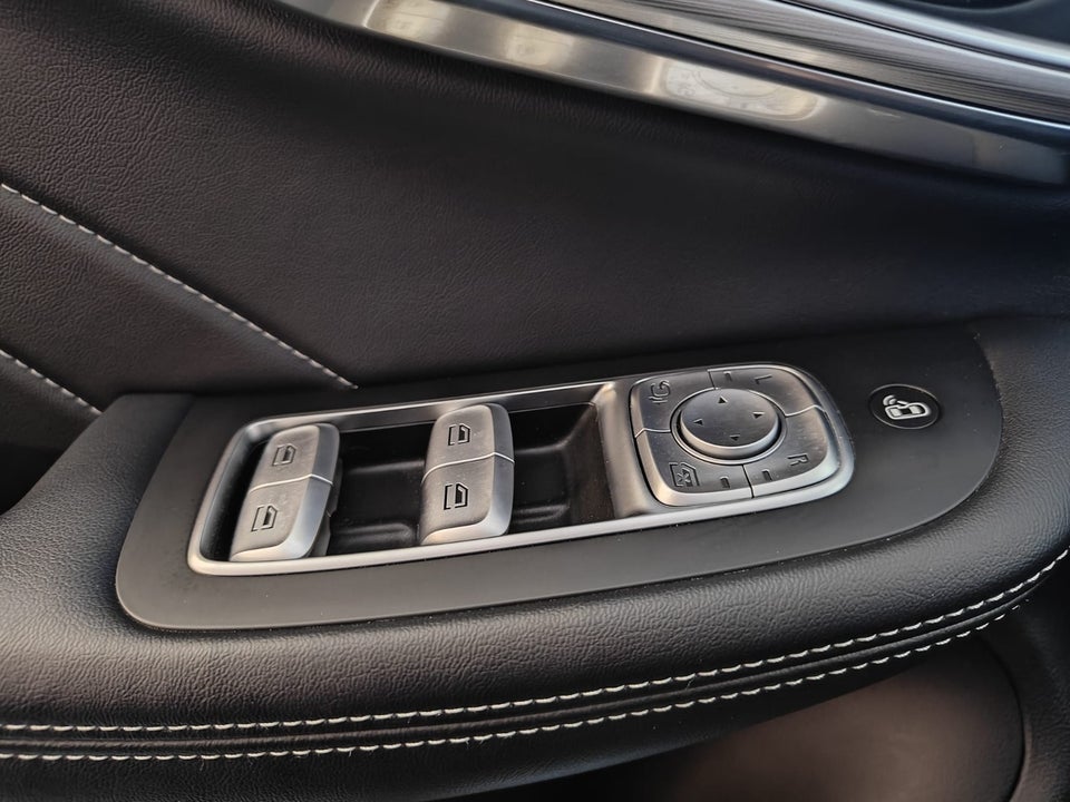 MG Marvel R Luxury 5d