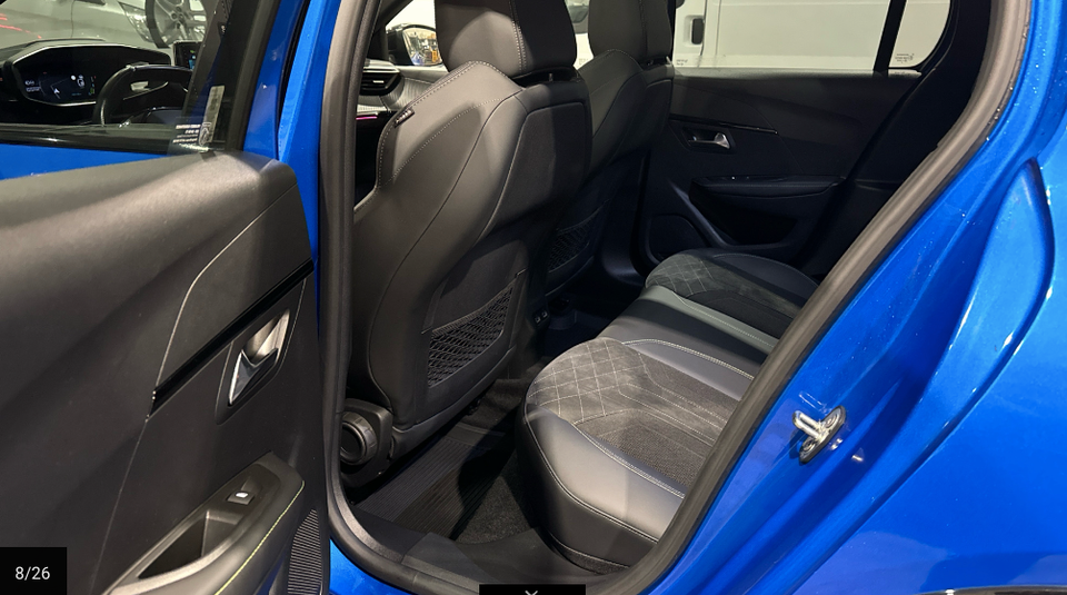 Peugeot e-208 50 GT Sky 5d