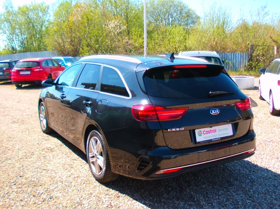Kia Ceed 1,6 CRDi 136 Intro Edition SW 5d
