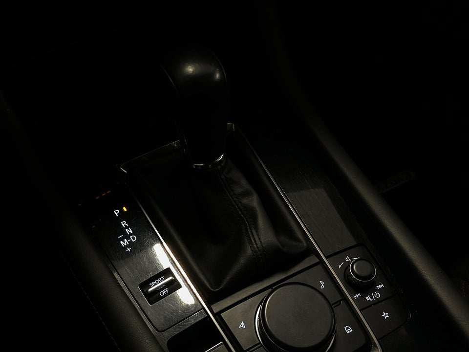 Mazda 3 2,0 SkyActiv-G 122 Sky Tech aut. 5d