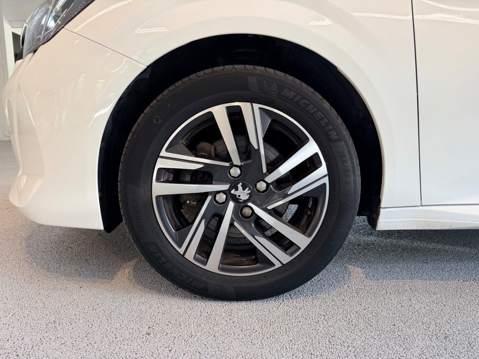 Peugeot 208 1,5 BlueHDi 100 Infinity Sky 5d
