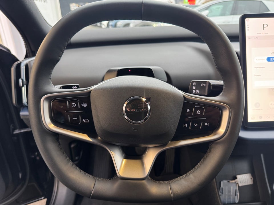 Volvo EX30 Standard Range Core 5d