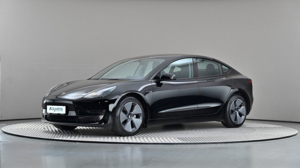 Tesla Model 3 Long Range AWD 4d