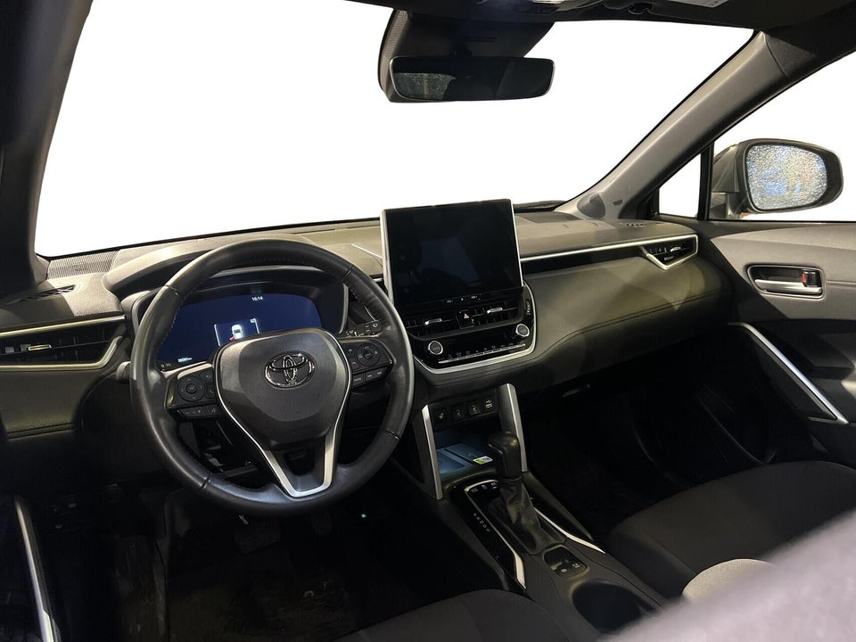 Toyota Corolla Cross 2,0 Hybrid Style Comfort CVT 5d