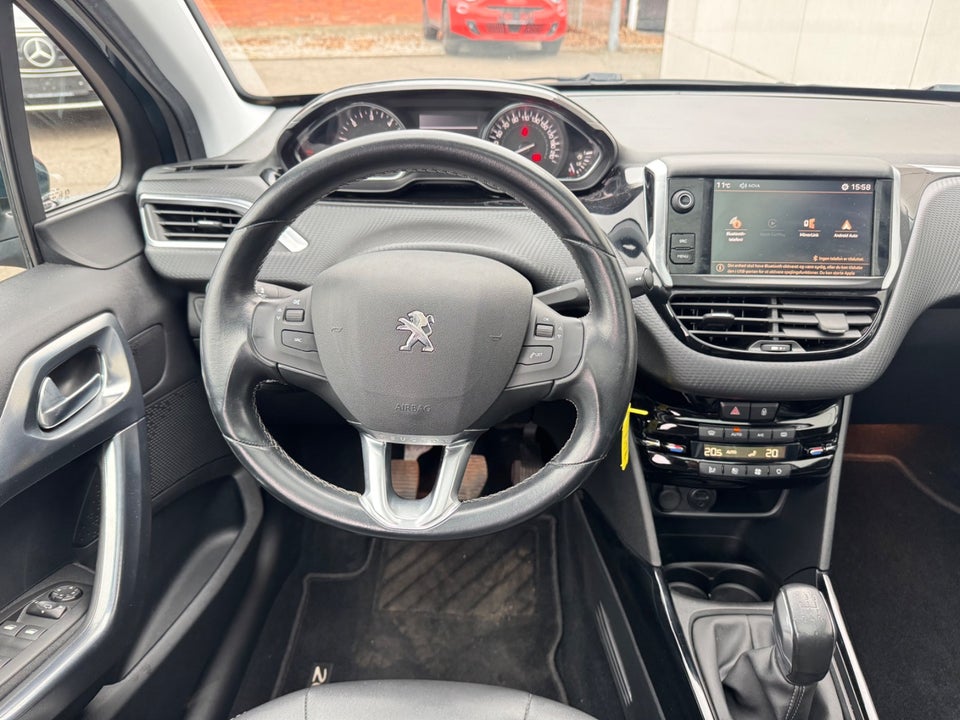 Peugeot 2008 1,6 BlueHDi 100 Allure Sky 5d