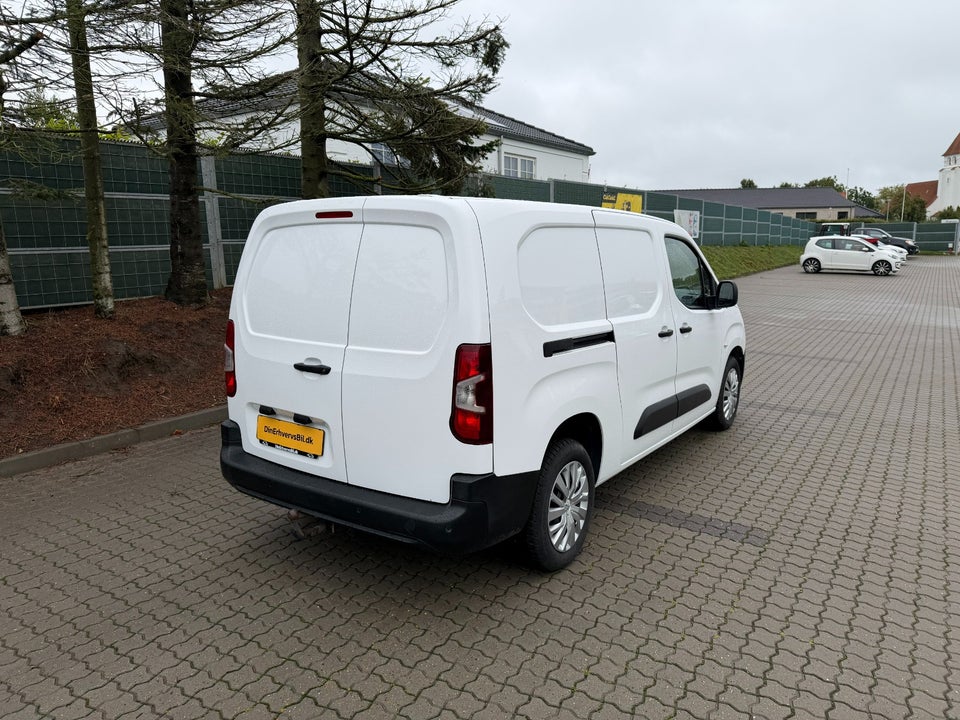 Peugeot Partner 1,5 BlueHDi 130 L2V2 Plus EAT8 Van