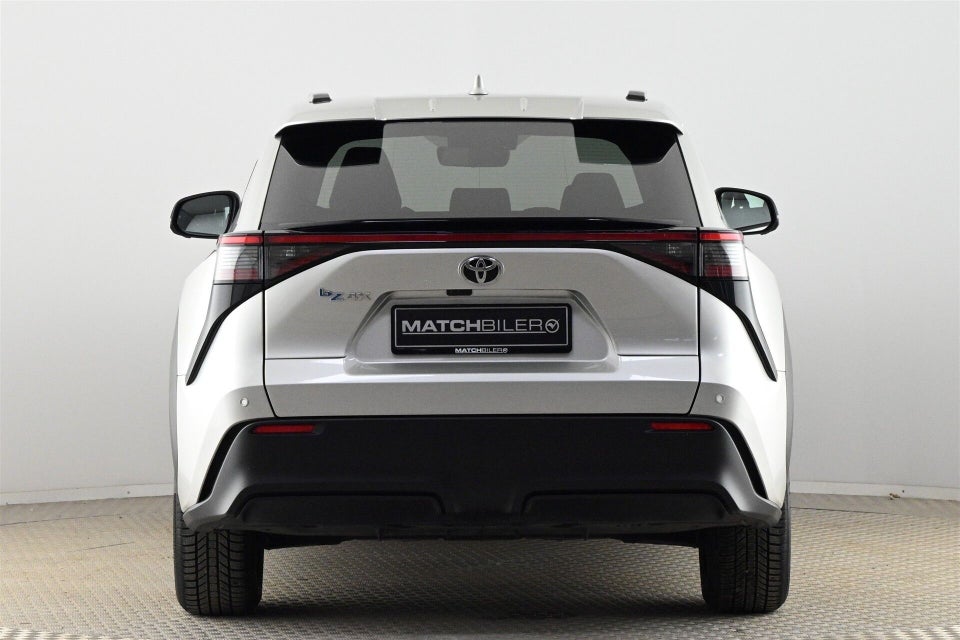 Toyota bZ4X Executive 5d
