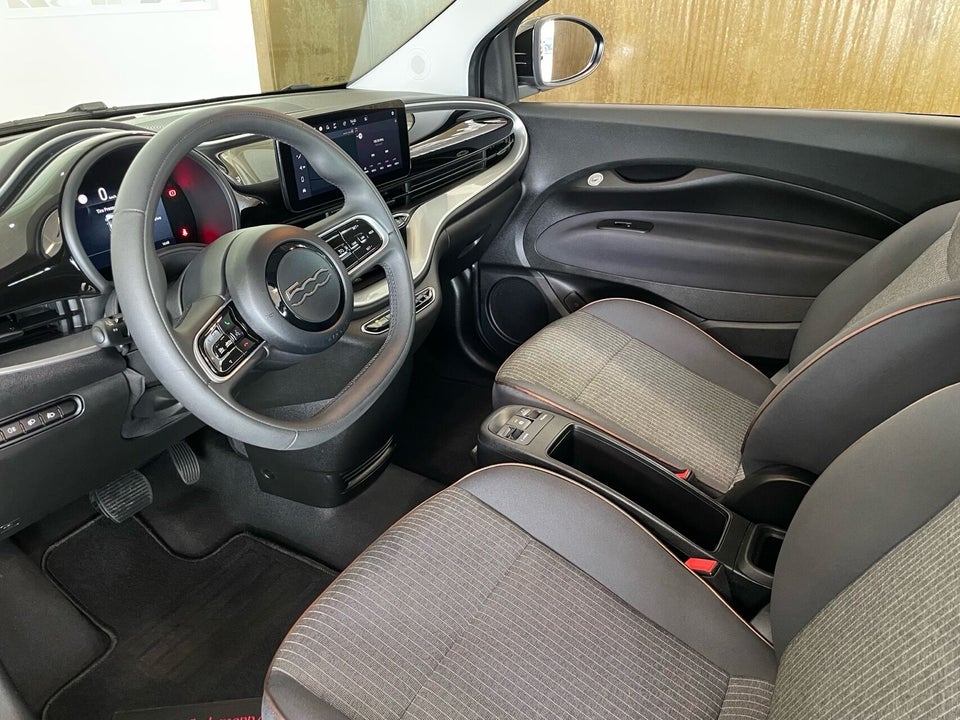 Fiat 500e 42 Icon 3d