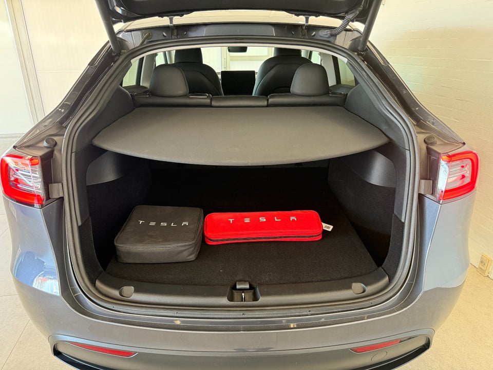 Tesla Model Y RWD 5d