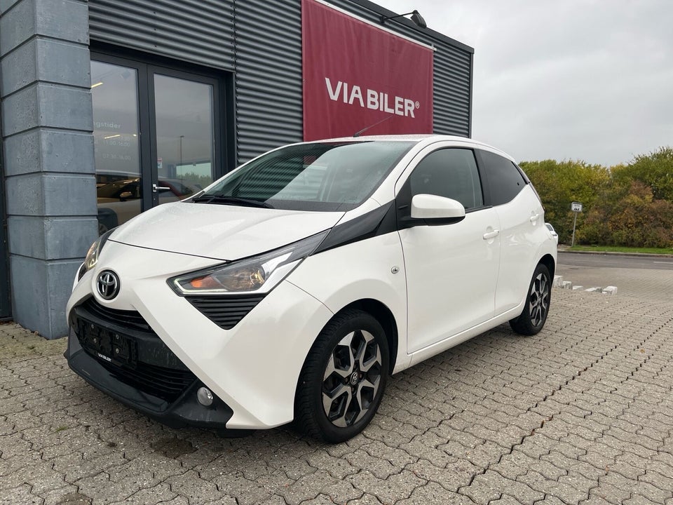 Toyota Aygo 1,0 VVT-i x-press x-shift 5d