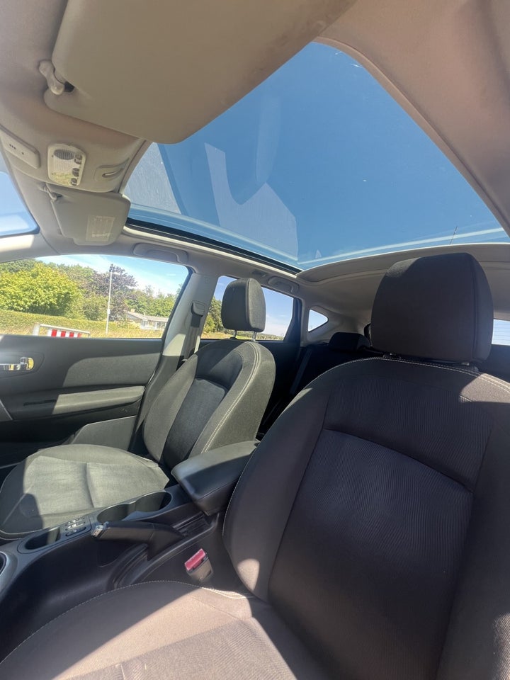 Nissan Qashqai 1,6 dCi Tekna 5d