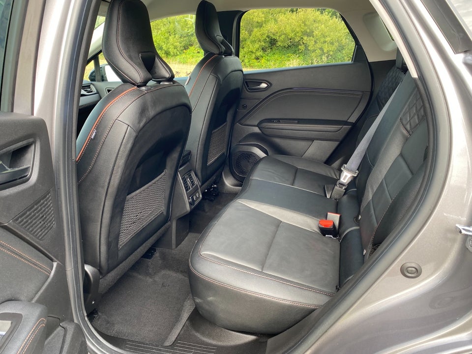Renault Captur 1,6 E-Tech Initiale Paris 5d