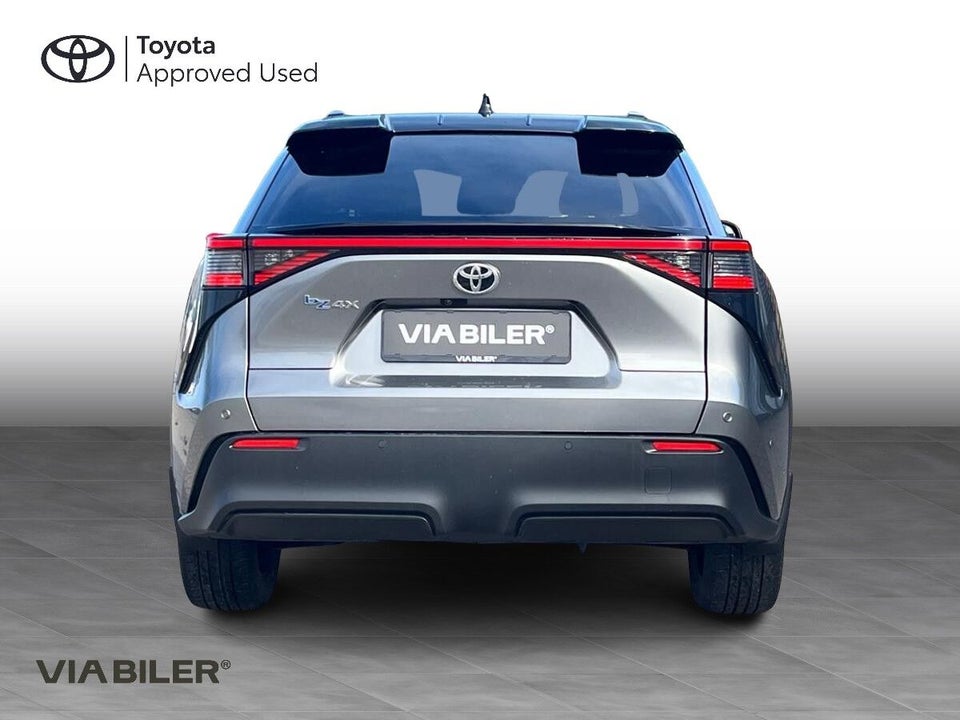 Toyota bZ4X Executive 5d