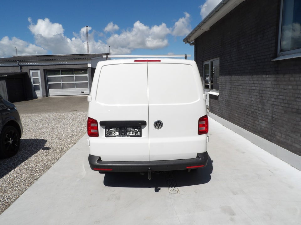 VW Transporter 2,0 TDi 150 Kassevogn DSG lang