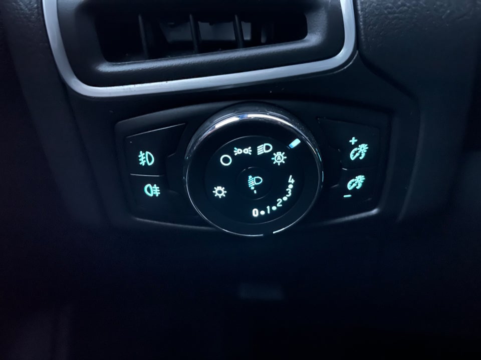 Ford Focus 1,6 Ti-VCT 125 Titanium aut. 5d