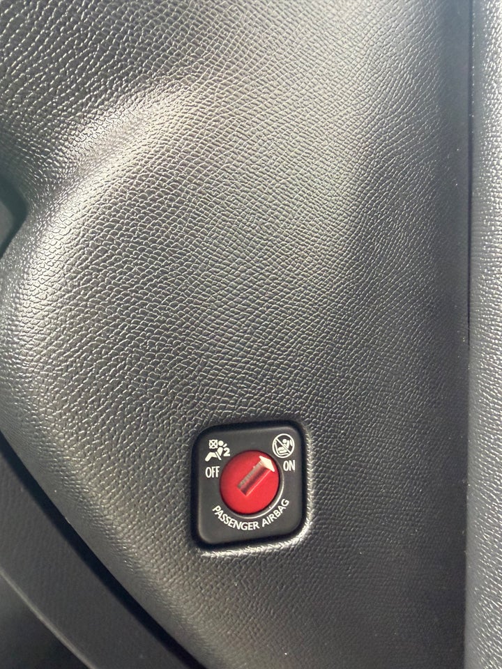 Peugeot 308 1,2 e-THP 130 Active SW 5d