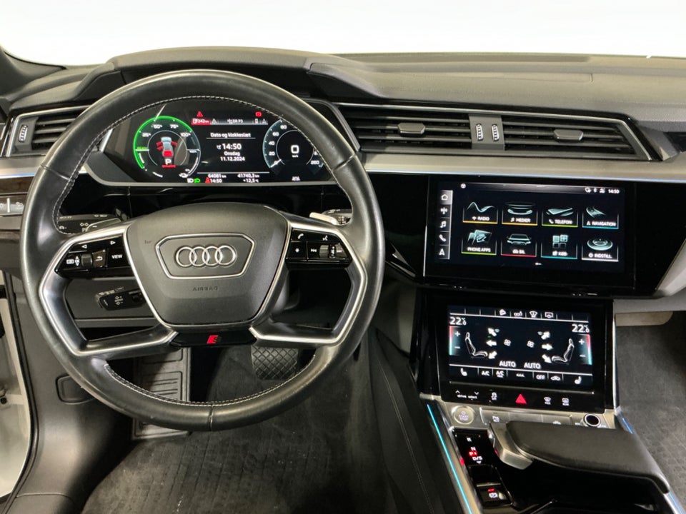 Audi e-tron 55 S-line quattro 5d