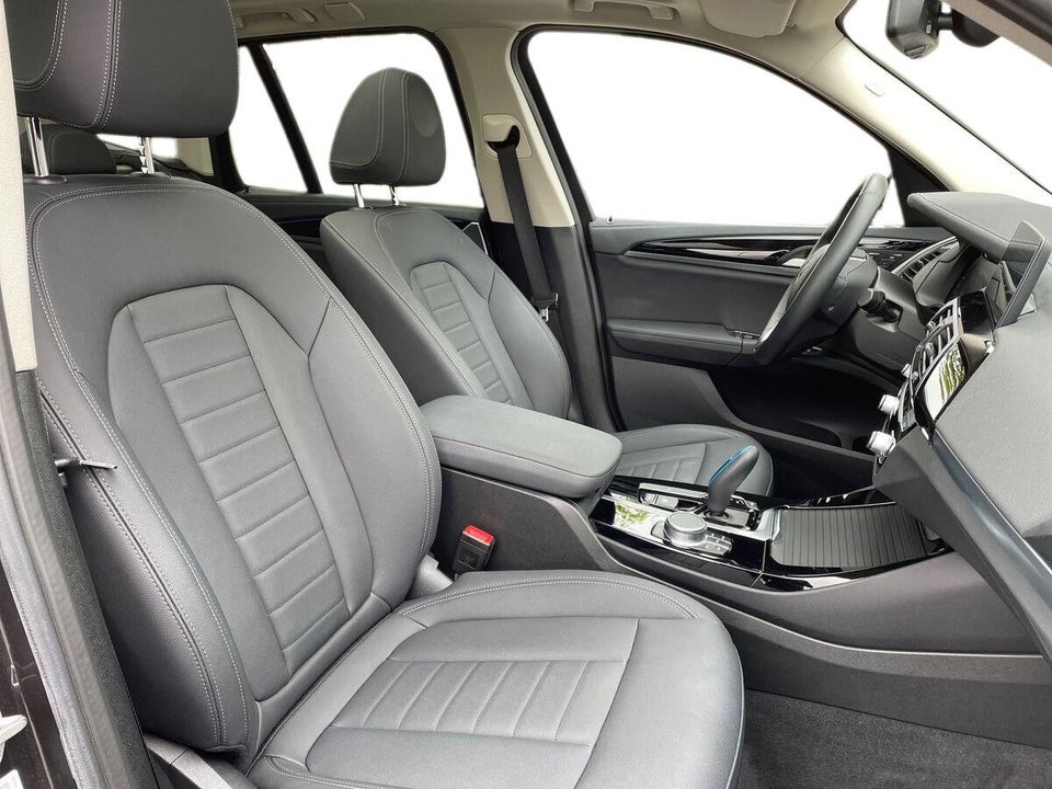 BMW iX3 Inspiring 5d