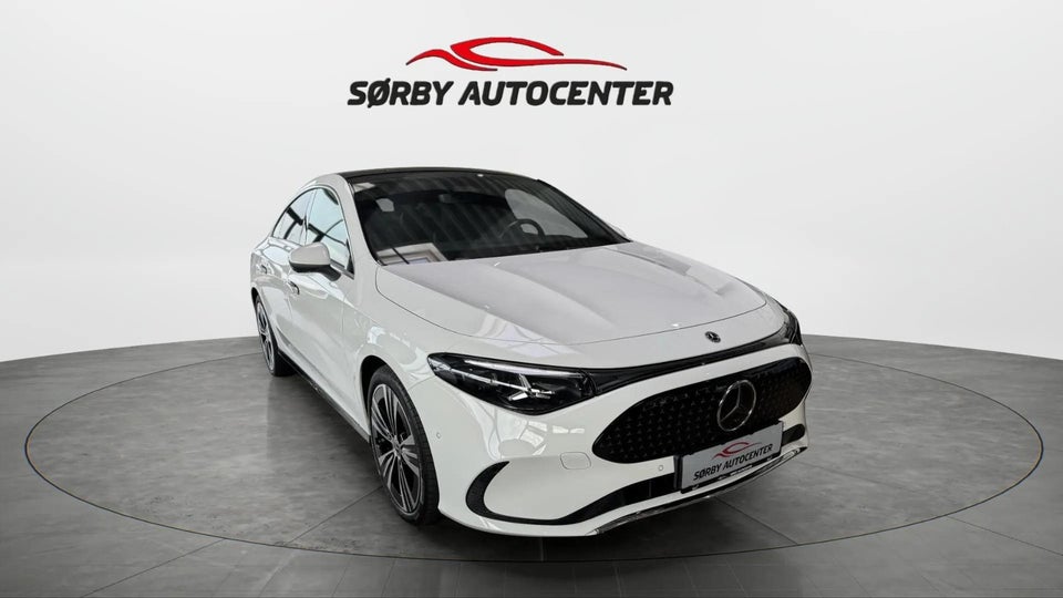 Mercedes CLA350 electric 4Matic 4d