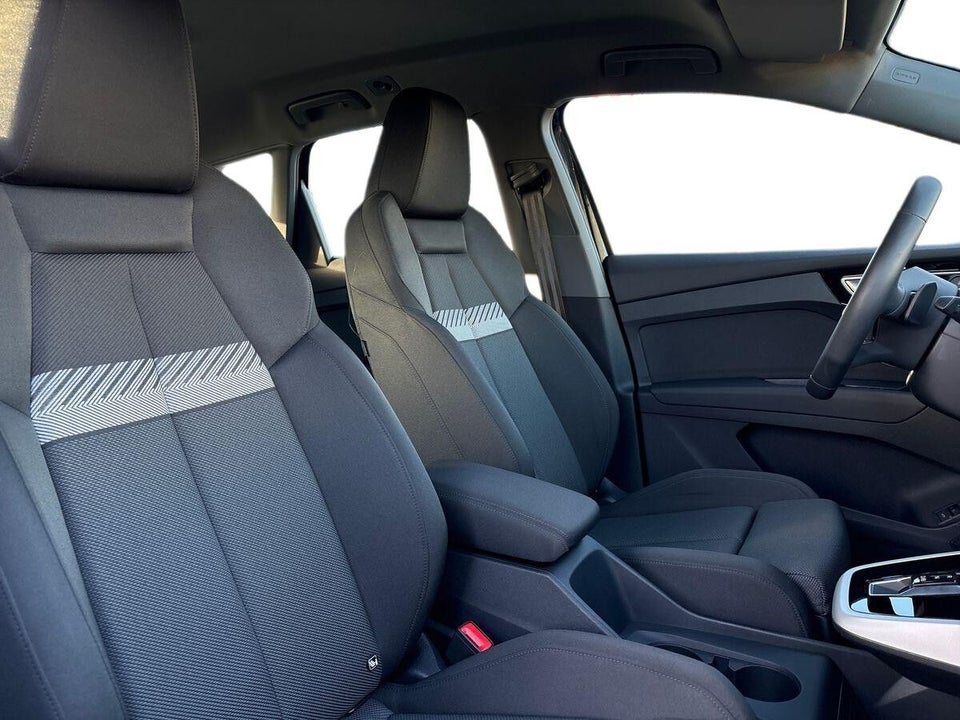 Audi Q4 e-tron 45 Progress 5d