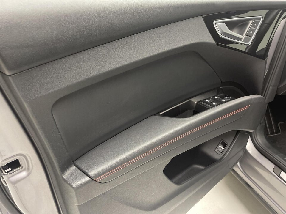 Audi Q4 e-tron 40 S-line Sportback 5d