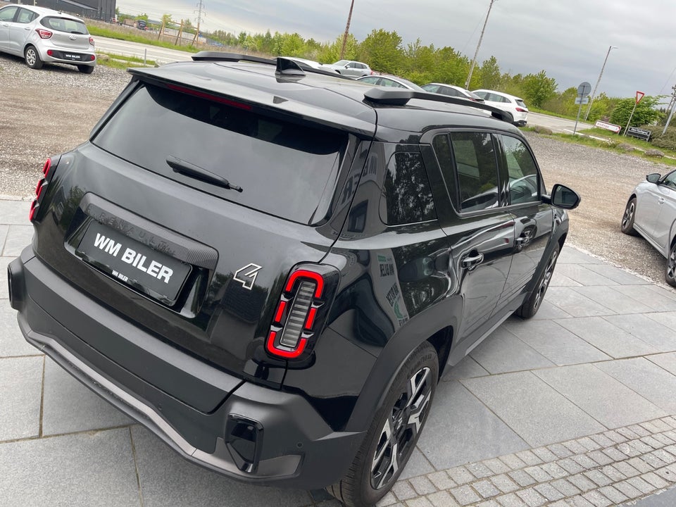 Renault 4 E-Tech 52 Techno 5d