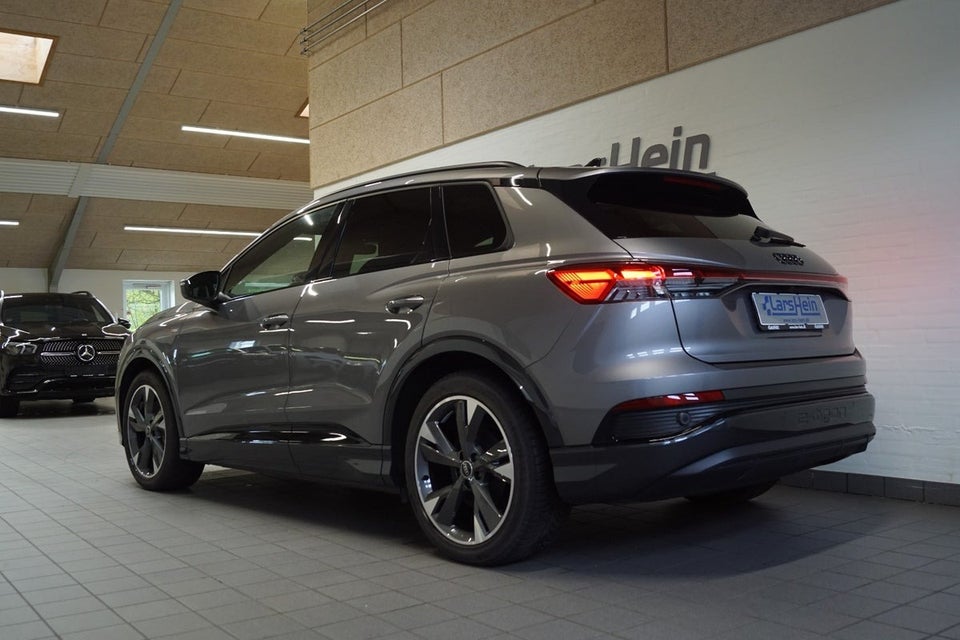 Audi Q4 e-tron 45 S-line 5d