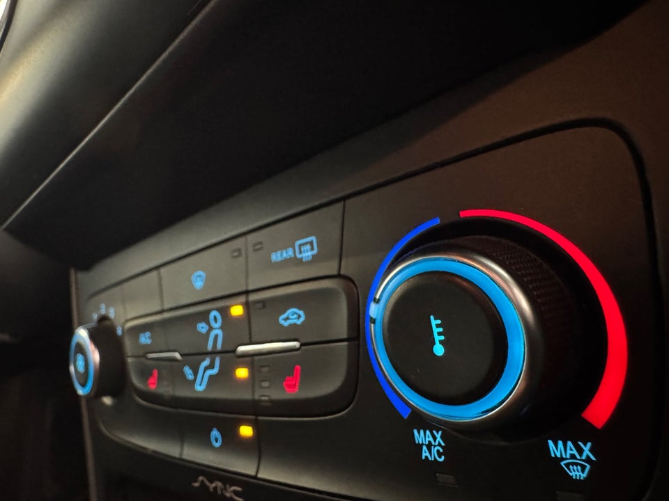 Ford Focus 1,5 EcoBlue ST-Line stc. 5d