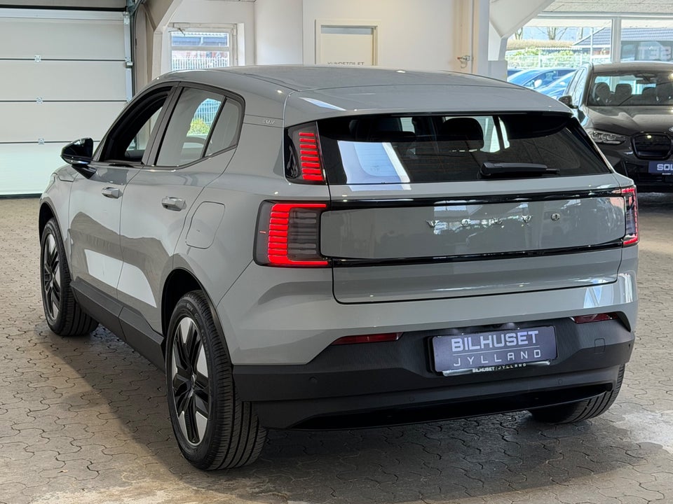 Volvo EX30 Extended Range Core 5d