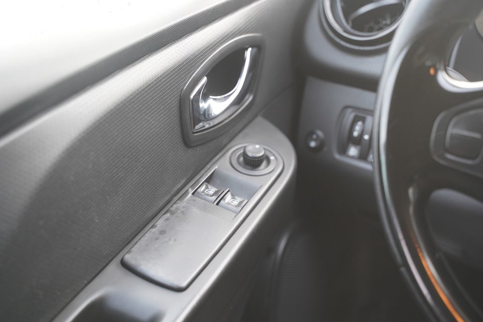 Renault Clio IV 1,5 dCi 90 Expression Sport Tourer 5d