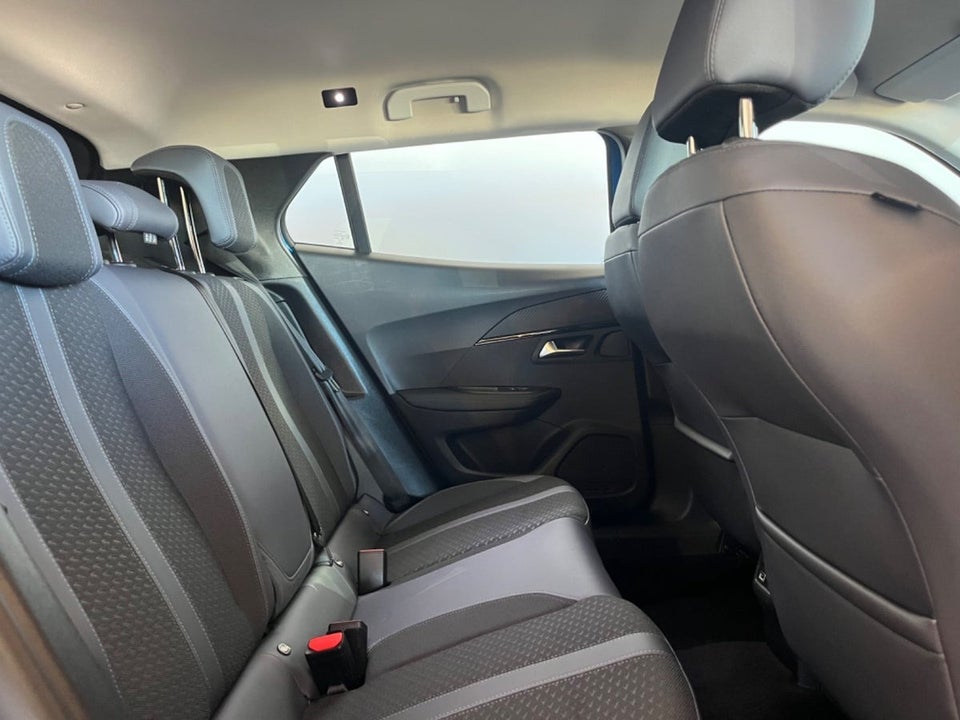 Peugeot e-2008 50 Allure 5d
