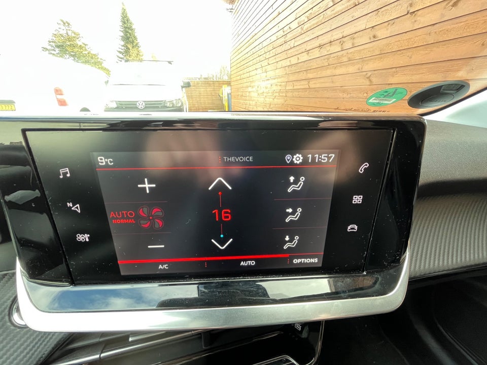 Peugeot 208 1,2 PureTech 100 Allure 5d