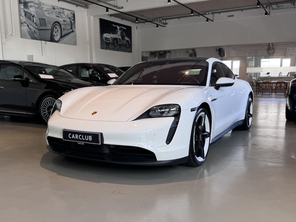Porsche Taycan 4S Performance+ 4d