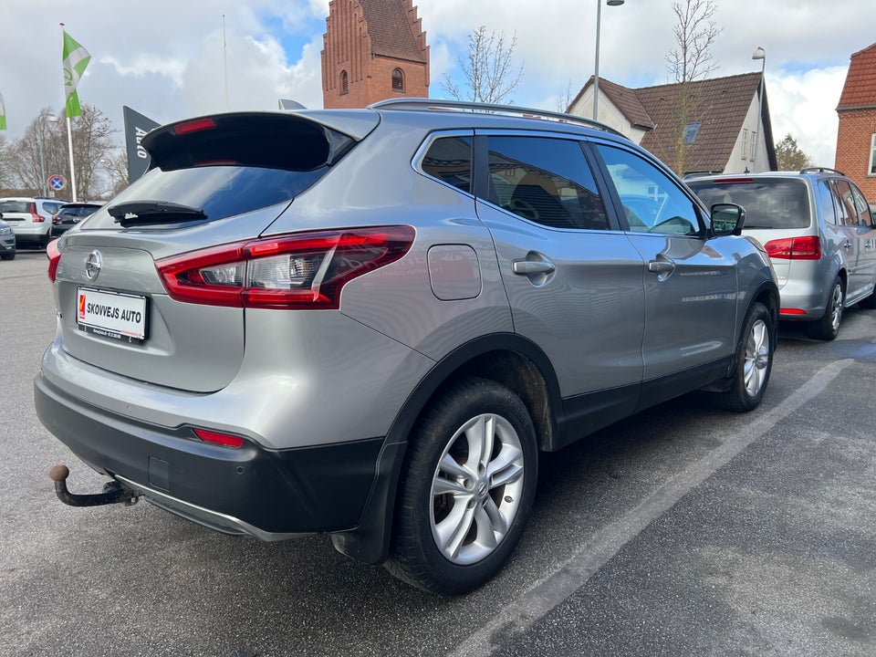 Nissan Qashqai 1,6 dCi 130 Tekna+ X-tr. 5d