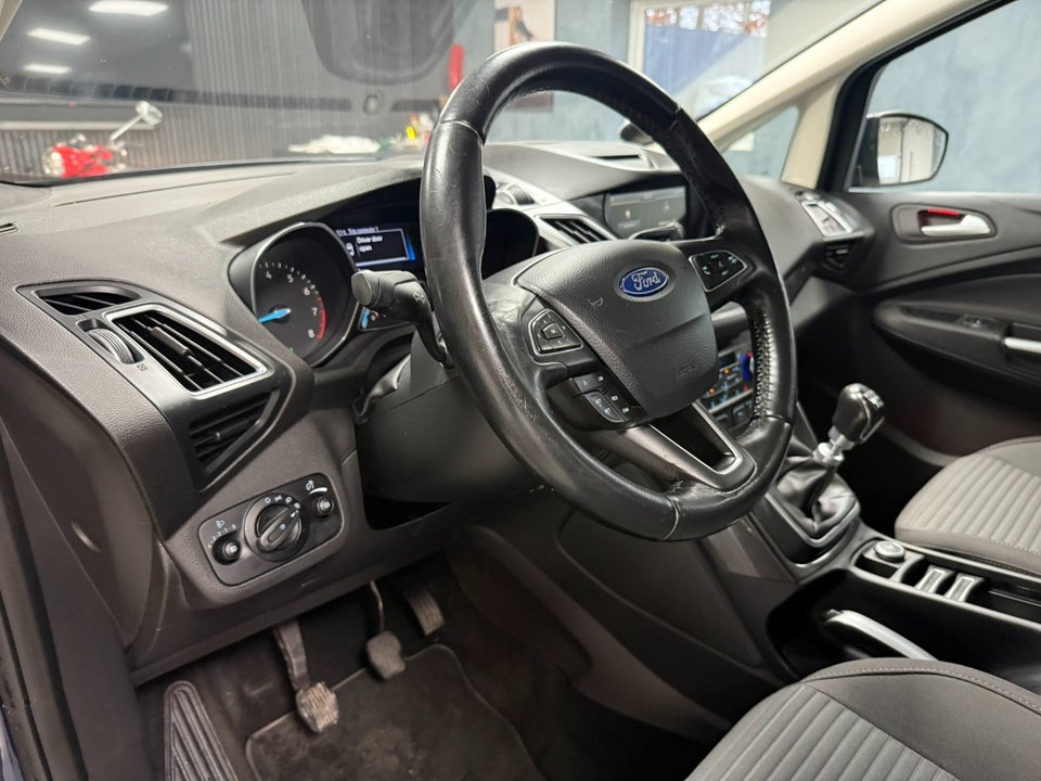 Ford C-MAX 1,0 SCTi 100 Titanium 5d
