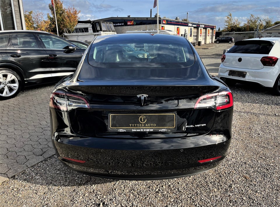 Tesla Model 3 Long Range AWD 4d