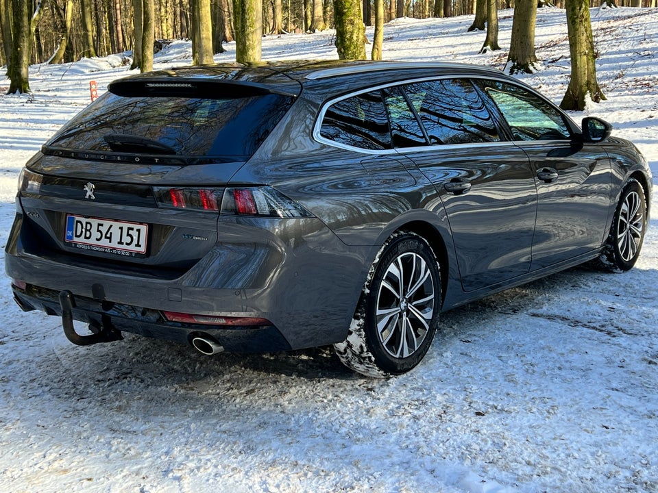 Peugeot 508 1,6 Hybrid Allure Pack SW EAT8 5d