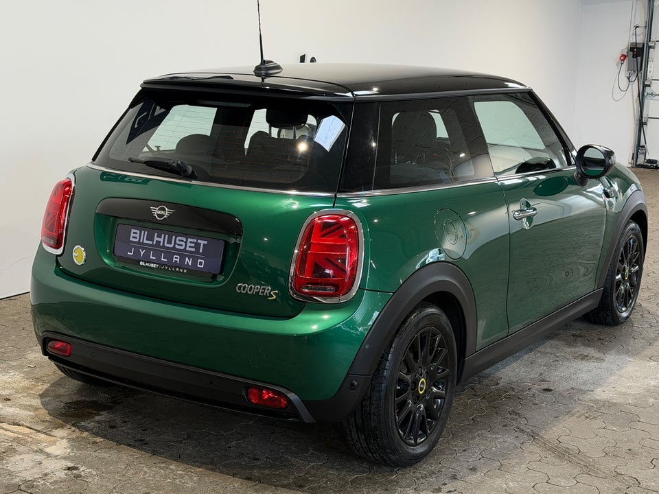 MINI Cooper SE Classic Trim 3d