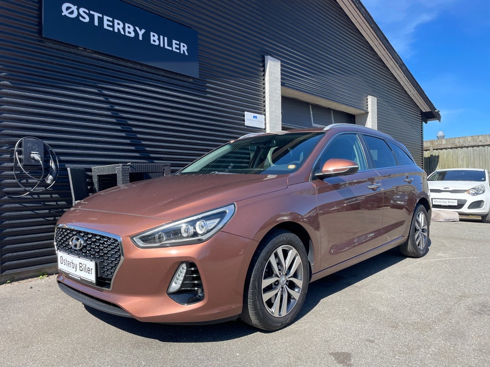 Hyundai i30 1,4 T-GDi Premium stc. DCT 5d