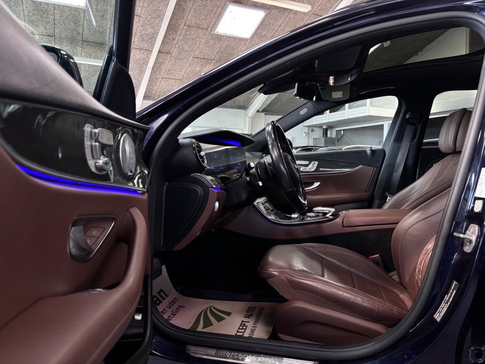 Mercedes E220 d 2,0 AMG Line stc. aut. 5d